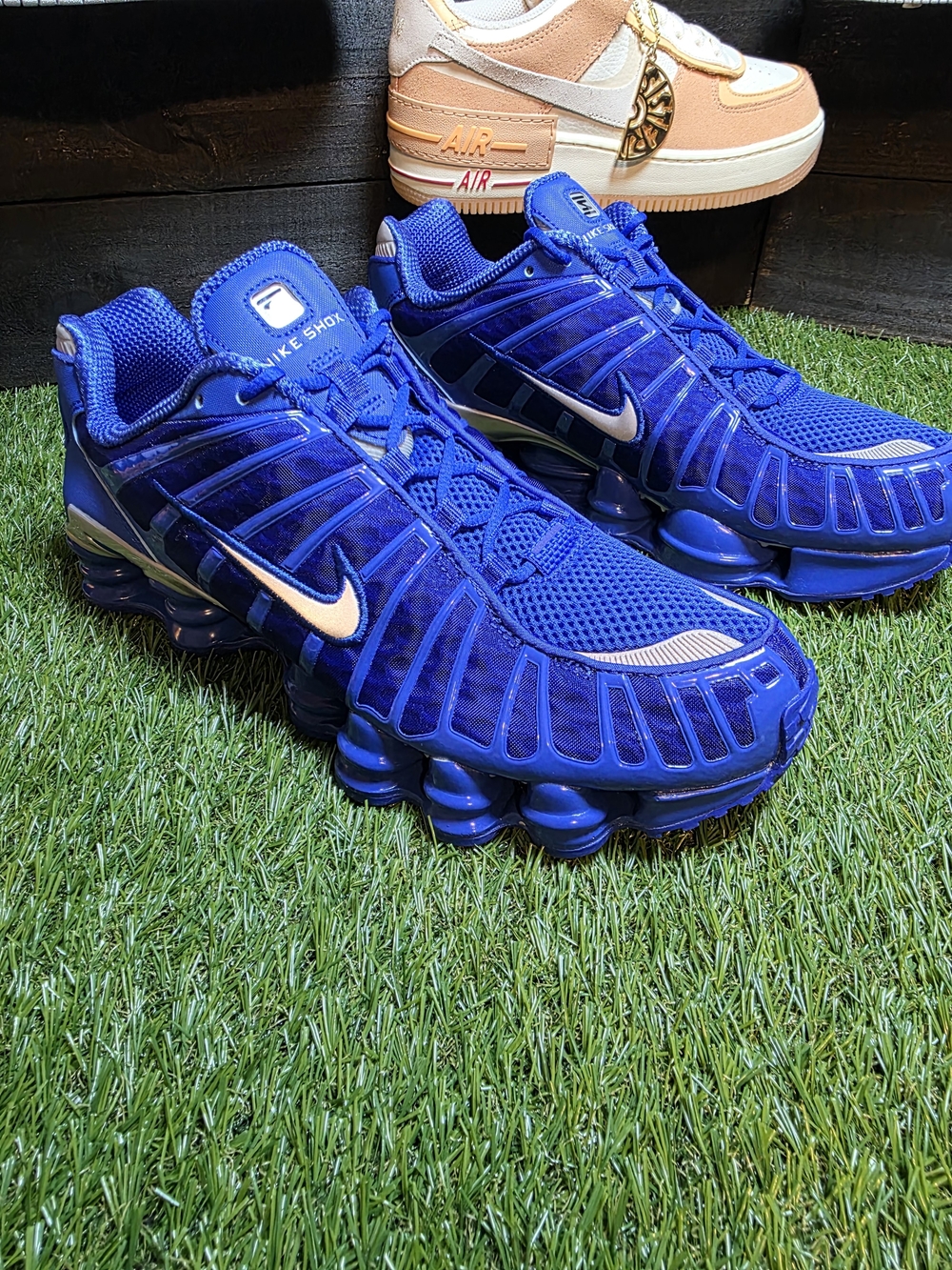 10.5 Men’s Nike Shox Hyper Royal/ Blue Running Shoes